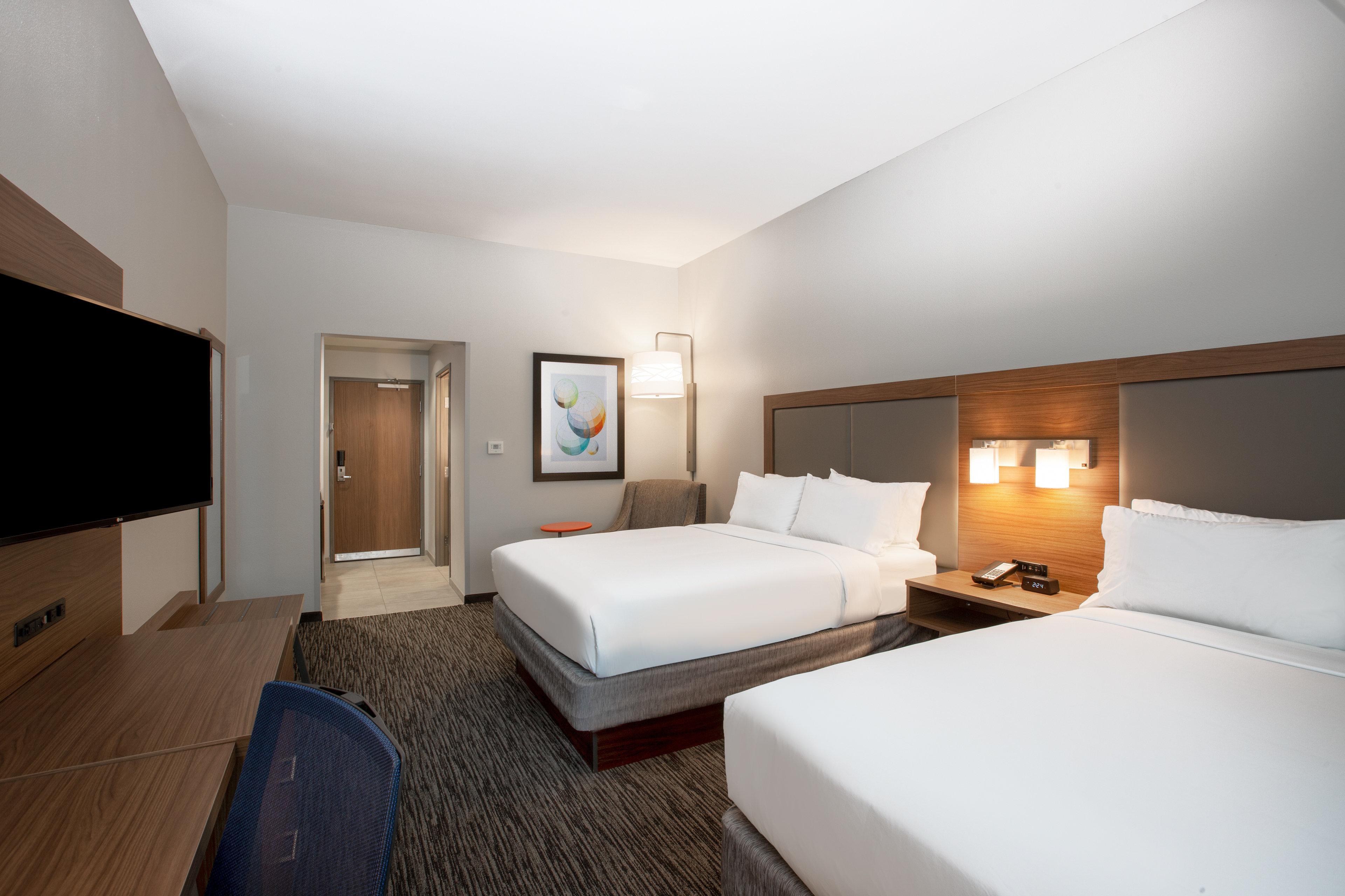 Holiday Inn Express Hotel & Suites Columbus By Ihg Exterior foto